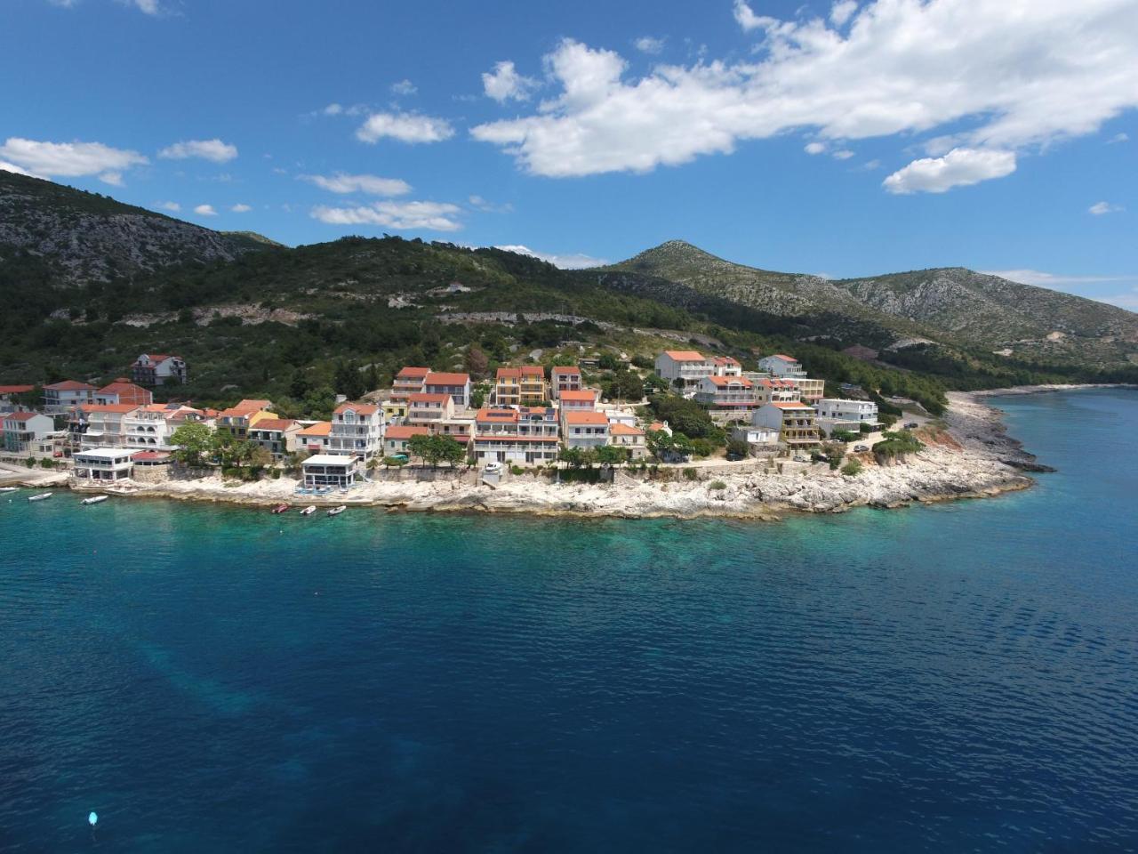 Luxury Bellavista Amazing Sea Holidays With Private Beach & Parking Milna  Exterior foto