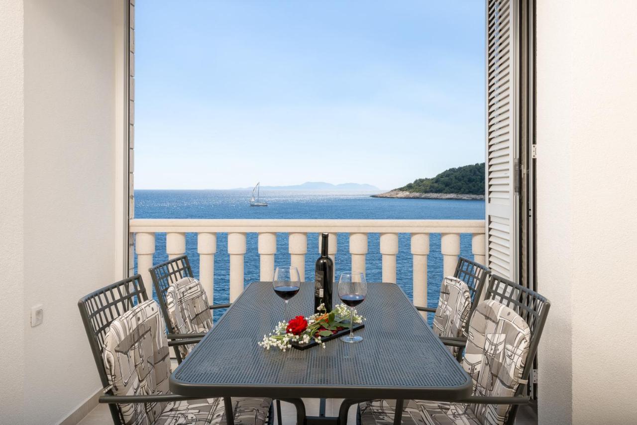 Luxury Bellavista Amazing Sea Holidays With Private Beach & Parking Milna  Exterior foto