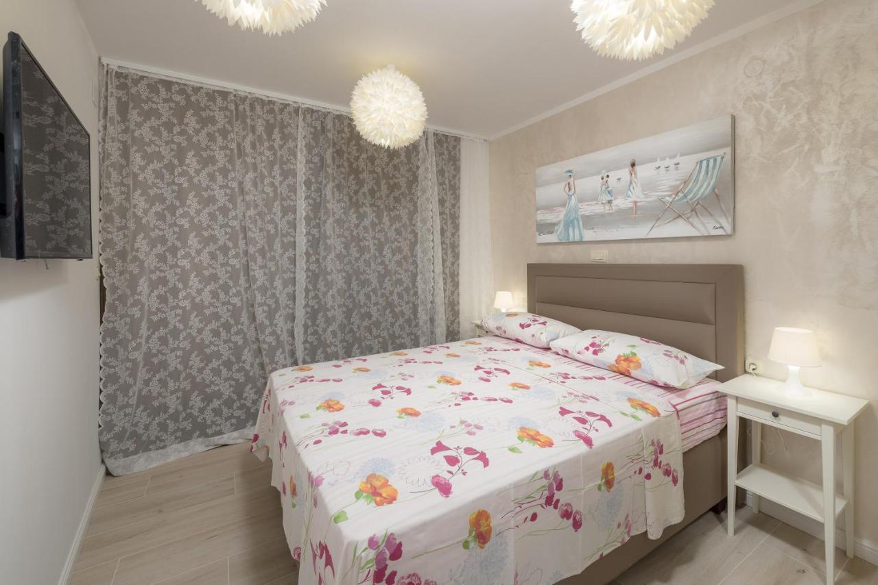 Luxury Bellavista Amazing Sea Holidays With Private Beach & Parking Milna  Exterior foto