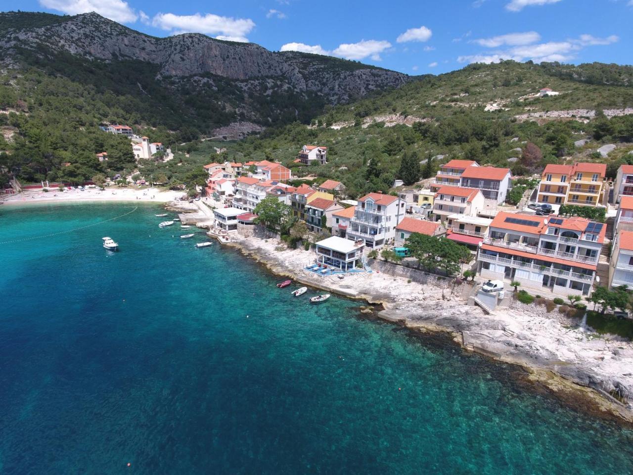 Luxury Bellavista Amazing Sea Holidays With Private Beach & Parking Milna  Exterior foto