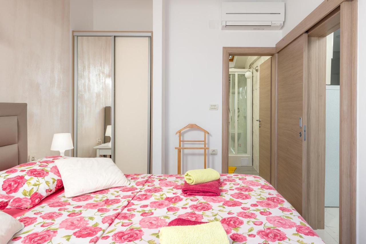 Luxury Bellavista Amazing Sea Holidays With Private Beach & Parking Milna  Exterior foto