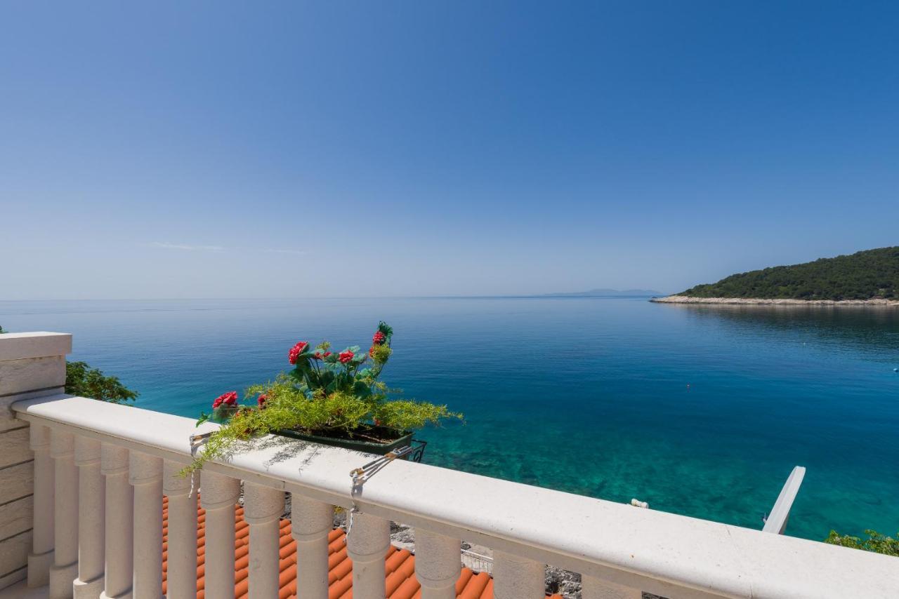 Luxury Bellavista Amazing Sea Holidays With Private Beach & Parking Milna  Exterior foto