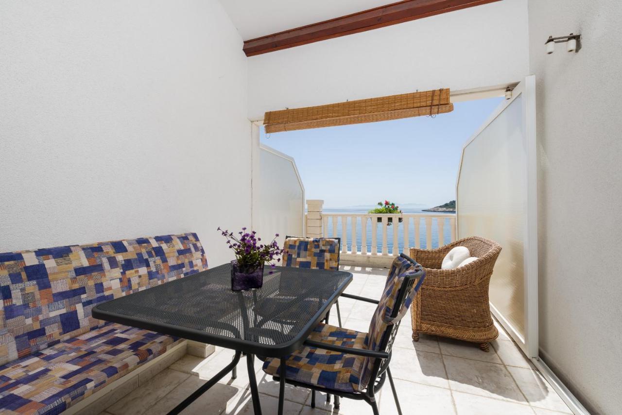 Luxury Bellavista Amazing Sea Holidays With Private Beach & Parking Milna  Exterior foto