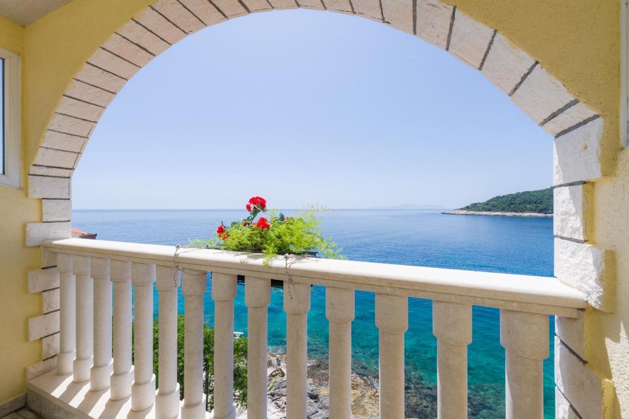 Luxury Bellavista Amazing Sea Holidays With Private Beach & Parking Milna  Exterior foto